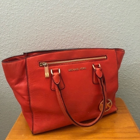 Michael Michael Kors Crossbody in tangerine - Picture 1 of 12